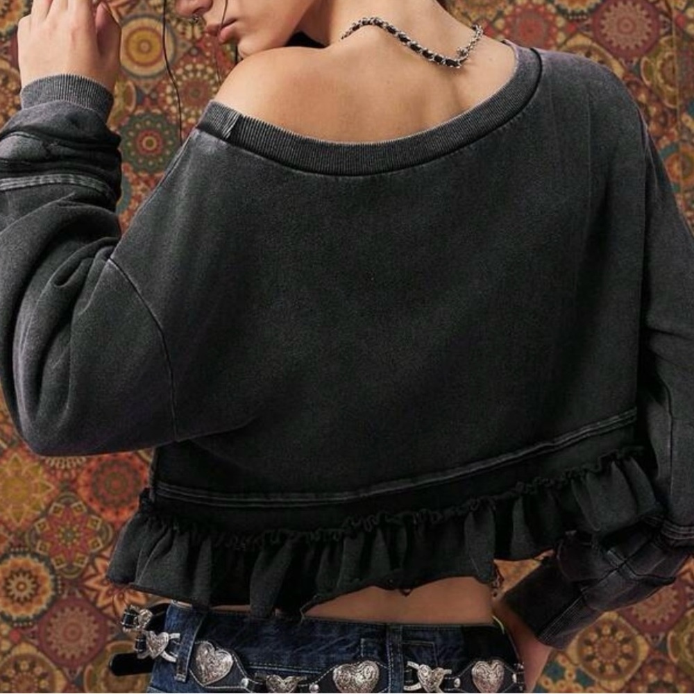 Black Off-Shoulder Ruffle Top - Picture 2 of 13